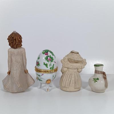 LOT 218: Irish Collectibles