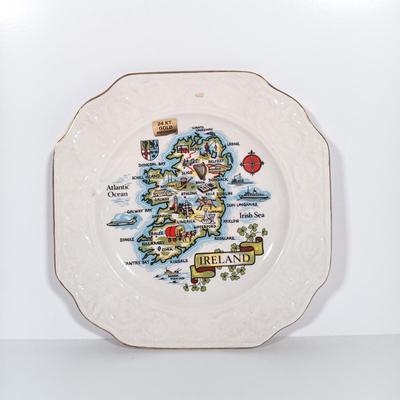 LOT 218: Irish Collectibles