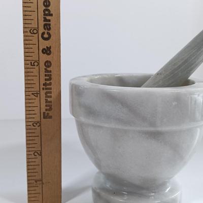 LOT 219: Collection of Marble Kitchenware
