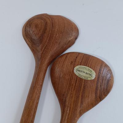 LOT 220: Vintage Kitchen Collection