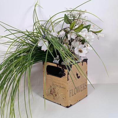 LOT 227: Metal Flower Boxes, Lantern Candle Holders & Bird Candle Holders