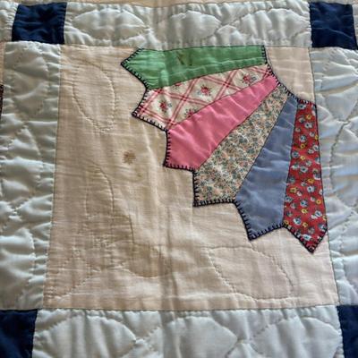 LOT 252: Vintage Handmade Patchwork Quilt with Fan Pattern