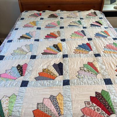 LOT 252: Vintage Handmade Patchwork Quilt with Fan Pattern