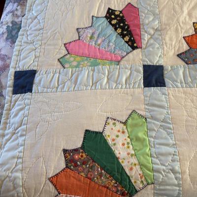 LOT 252: Vintage Handmade Patchwork Quilt with Fan Pattern