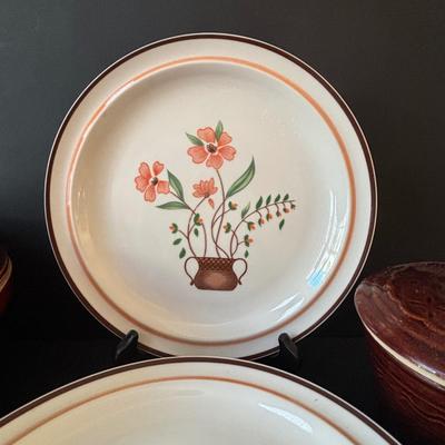 LOT 245: RRP Co Roseville Pottery Stoneware Crock, Hull Pottery Brown Drip Pottery Plate & Pitcher, Marcrest USA Pottery Brown Daisy...