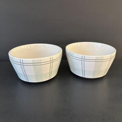 LOT 249: Anthony's Harborside Fish Grotto Seafood Restaurant Drinking/Bar Glasses, Crate & Barrel Condiment Holder, Certified...