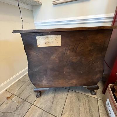 Sale Photo Thumbnail #174: Chippendale Style Bombe Chest of Drawers  Four Drawers.  Note Damage on the top of the chest.
Approximately 30"X18"X31"