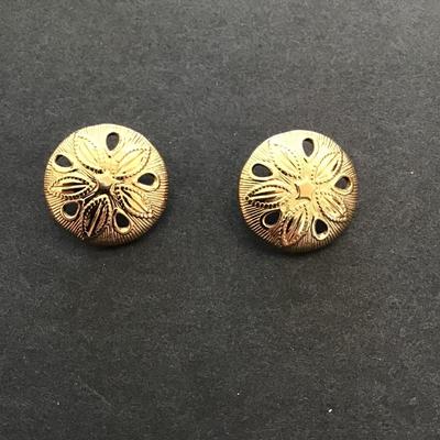 Sale Photo Thumbnail #72: Gold tone, Sandollar, fashion, statement earrings. Please see attached photos.