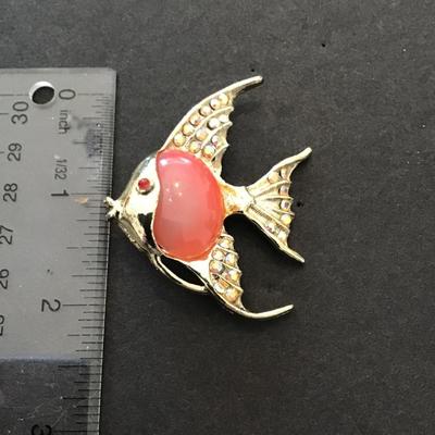 Sale Photo Thumbnail #114: Vintage goldtone, jelly, belly angel fish brooch. Please see attached photos.