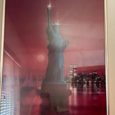 Vintage wall decor with quilt like pattern & Statue of Liberty