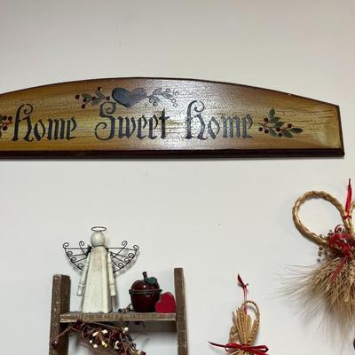 Sale Photo Thumbnail #206: Home Sweet Home Wall Art Display