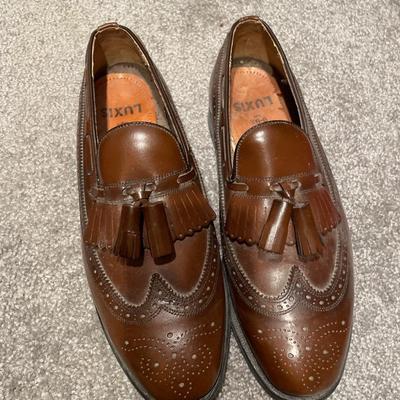 Men’s dress shoes & shoe stretchers