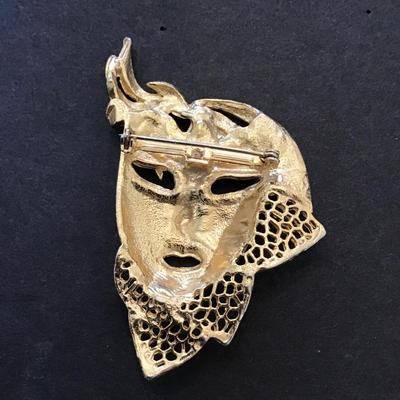 Very nice vintage mask, brooch