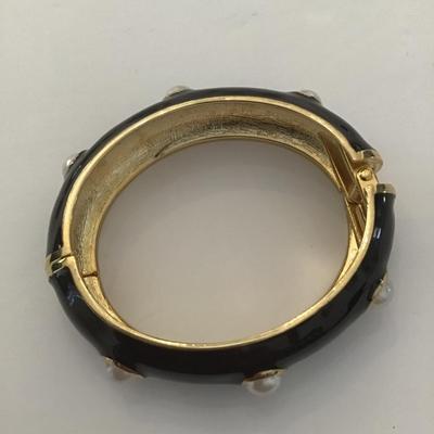 Vintage Cookie Lee gold tone hinged bracelet
