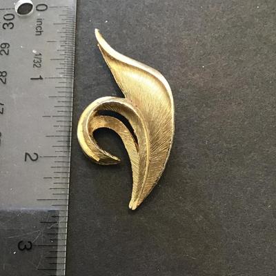 Vintage, goldtone, fashion, brooch