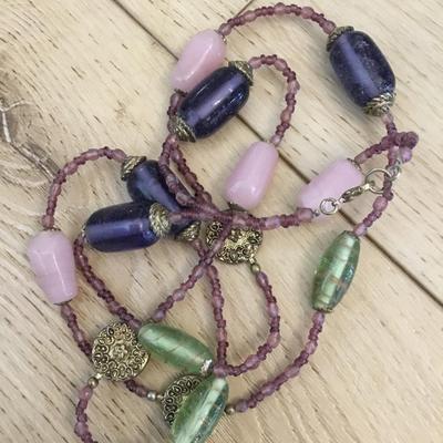 Beautiful vintage, chunky gemstone and glass bead. Long necklace