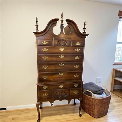 Sale Photo Thumbnail #234: Queen Anne Style Highboy Chest of Drawers featuring a decorative pediment with finials, Shell Carvings on the Drawers and Cabriole Legs   Approximately 38"X19"X84"