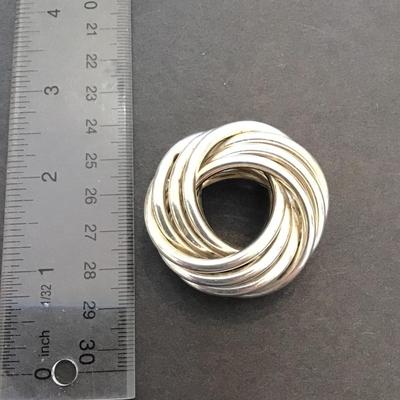 Very nice vintage Silvertone fashion brooch