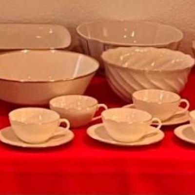 Lot Of 86 Pieces Of Lenox China