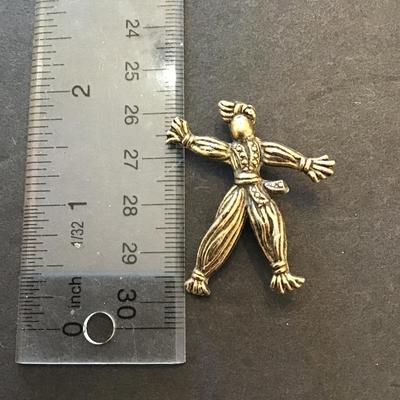 Sale Photo Thumbnail #86: Very cute scarecrow brooch. Please see attached photos.