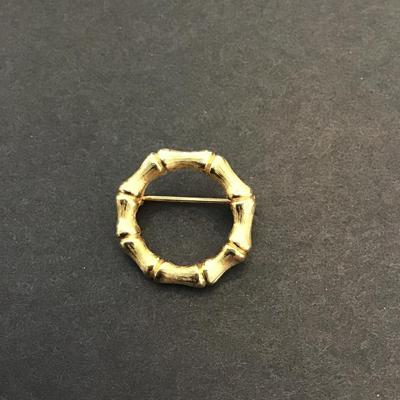 Sale Photo Thumbnail #182: Vintage goldtone roach please see attached photos