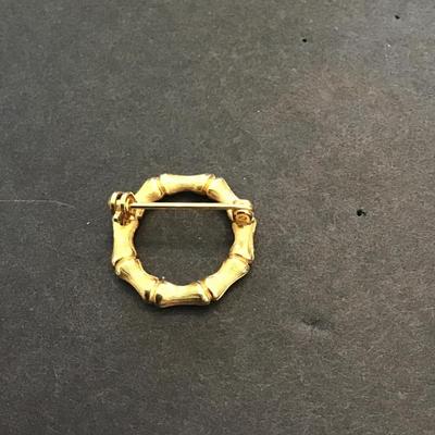 Sale Photo Thumbnail #183: Vintage goldtone roach please see attached photos