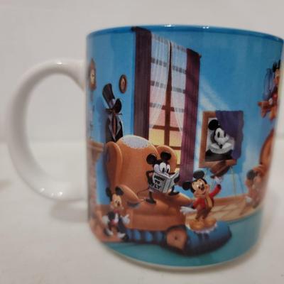 Mickey & Minnie Mugs with spoons