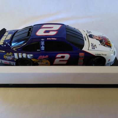 Sale Photo Thumbnail #32: 1998 Elvis Coin Bank Ford Taurus 1:24 Scale 1 of 15996 #W2498010253
