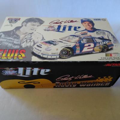 Sale Photo Thumbnail #26: 1998 Elvis Coin Bank Ford Taurus 1:24 Scale 1 of 15996 #W2498010253