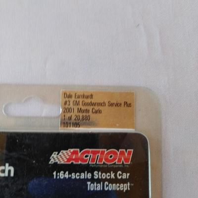 Sale Photo Thumbnail #61: 2001 GM Goodwrench Service Plus Monte Carlo 1:64 Scale 1 of 20880 #101105 / 2000 GM Goodwrench Service Center Monte Carlo 1:64 Scale 1 of 30024 #W6400160191