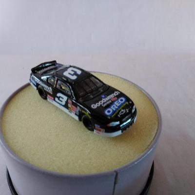 Sale Photo Thumbnail #68: 2001 OREO & GM Goodwrench Service Plus Chevrolet Monte Carlo in OREO Tin with COA 1:64 Scale 1 of 34161