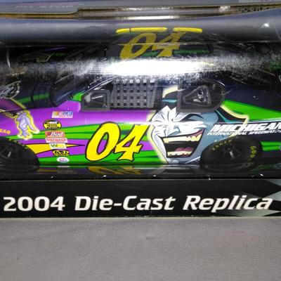 Sale Photo Thumbnail #87: 2004 Justice League Racing The Joker & Lex Luthor 1:24 Scale #MC4W204VL