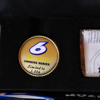 Sale Photo Thumbnail #105: 2002 Pfizer Ford Taurus Owner Seies COA Commemorative Coin 1:24 Scale 1 of 5004 #O062049PF
