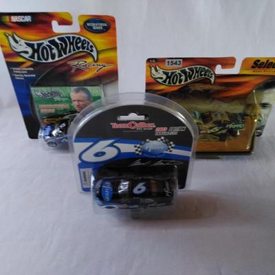 Sale Photo Thumbnail #107: 2000 Hot Wheels Pick Up Truck Pfizer Recreational Series 1:64 Scale #B0465 / 2001 Hot Wheels Pfizer Select 1:64 Scale #0121EA / 2003 Edition Issue #11 Pfizer Pit Stop 1:64 Scale #MM3W606PF
