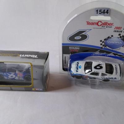 Sale Photo Thumbnail #122: 2003 Viagra Pit Stop Edition Issue #35 1:64 Scale / 2001 Ford Taurus by Team Caliber 1:64 Scale #O066034VI