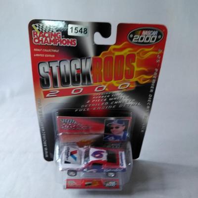 Sale Photo Thumbnail #160: 2000 Pit Crew with Sound Racing Champions 1:64 Scale #94001 / 2000 Stock Rods Racing Chapions 1:64 Scale 96700