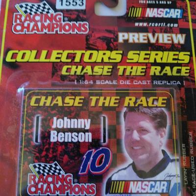 Sale Photo Thumbnail #202: 2001 Valvoline Preview Collectors Series Chase the Race 1:64 Scale #761207HA