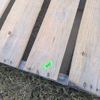Wooden pallet 48" x 40" x 5"