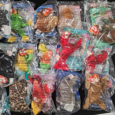 Sale Photo Thumbnail #163: Vintage McDonald's Happy Meal Toy Beanie Baby Lot Sealed

Will receive all items pictured as is.