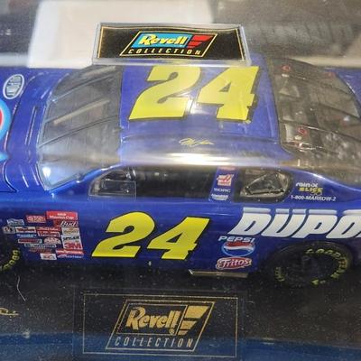 Sale Photo Thumbnail #223: Vintage Revell Collection Club #24 Jeff Gordon Dupont Pepsi Racing Monte Carlo 1/24 New

Will receive all items pictured as is.