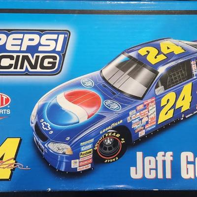 Sale Photo Thumbnail #224: Vintage Revell Collection Club #24 Jeff Gordon Dupont Pepsi Racing Monte Carlo 1/24 New

Will receive all items pictured as is.