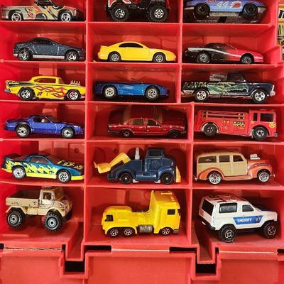 Sale Photo Thumbnail #125: Huge Vintage Hot Wheels Lot w/ Carrying case & other Race cars

Will receive all items as is.
