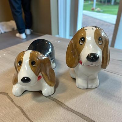 Sale Photo Thumbnail #273: Pioneer Woman Basset Hound Salt and Pepper Shaker Set