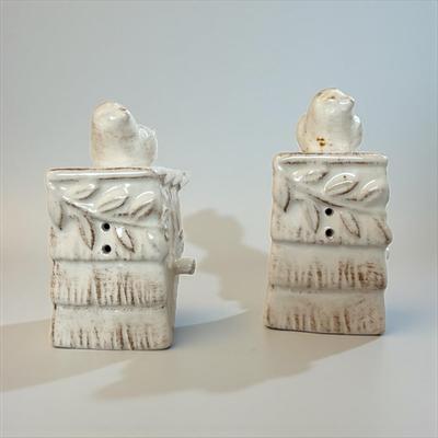 Sale Photo Thumbnail #275: Pier 1 Ceramic Bird and Birdhouse Salt and Pepper Shaker Set