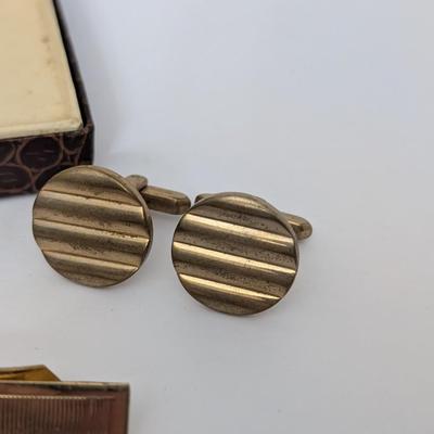 Vintage Swank Men’s Jewelry Set with Box Tie Clip Cufflinks and Saw Tie Bar