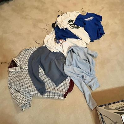 Lot 18 Asst Tops