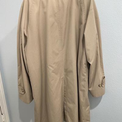 4 men’s dress coats