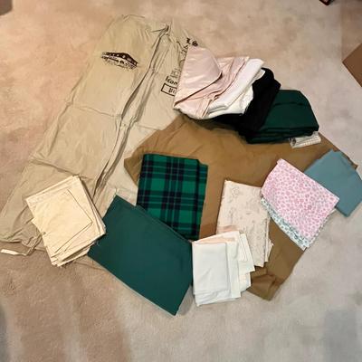 Lot 26 Sheets & material