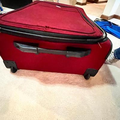 Lot 29 Travel supplies
