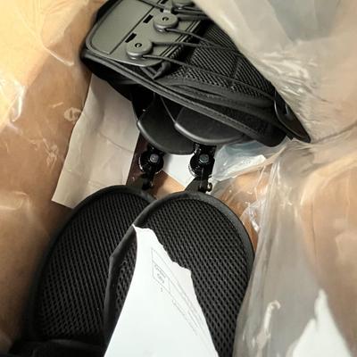 Lot 30 Braces